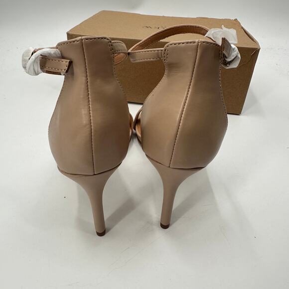 J. CREW New in Box Ankle Strap Heel Sandal in Beige // 11 - Picture 9 of 14